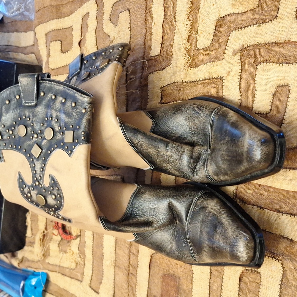 Ladies leather boots, tan and black